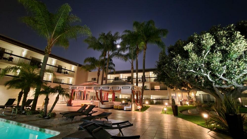 Atrium Hotel Orange County Irvine Exterior foto