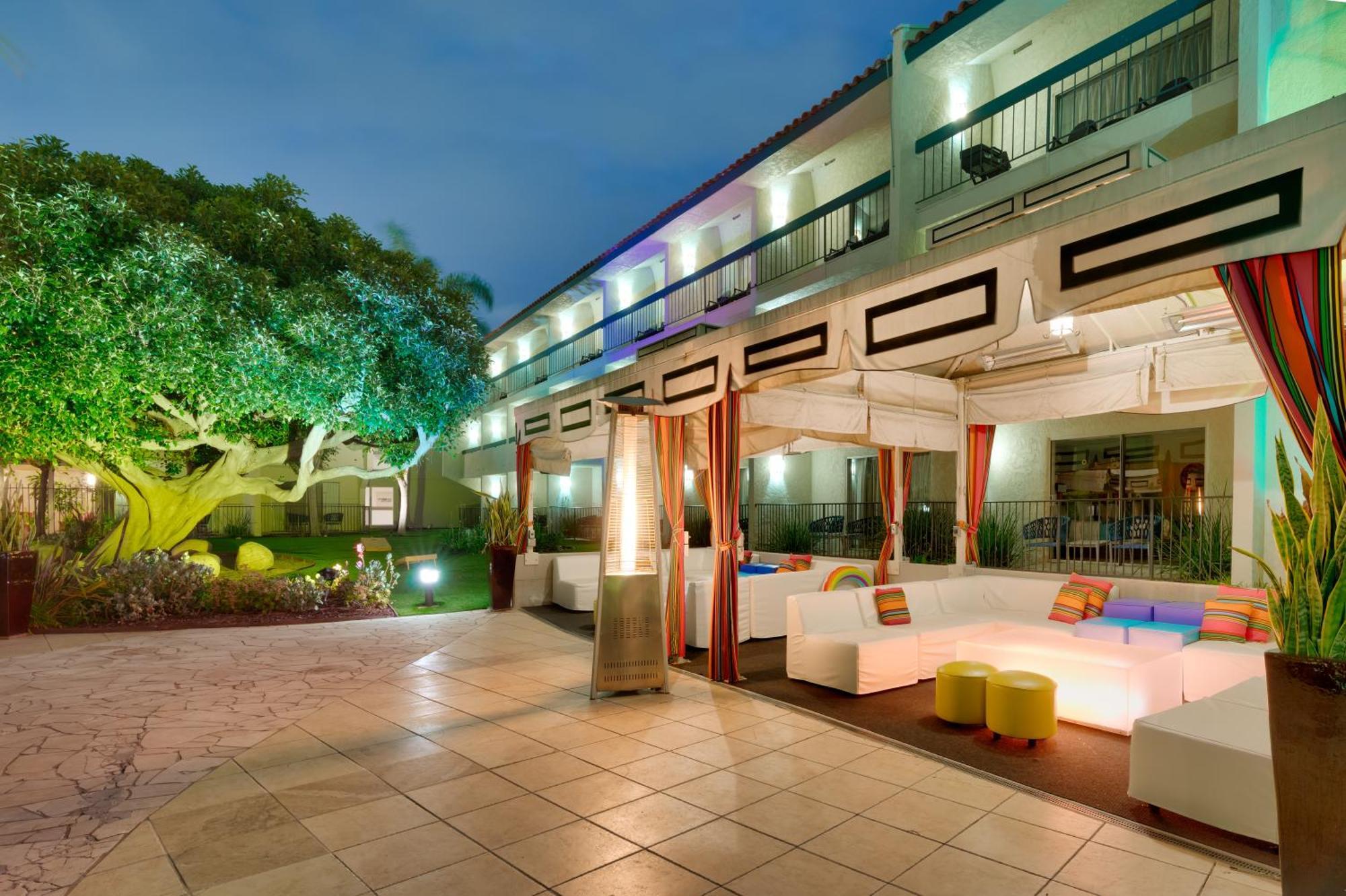 Atrium Hotel Orange County Irvine Exterior foto